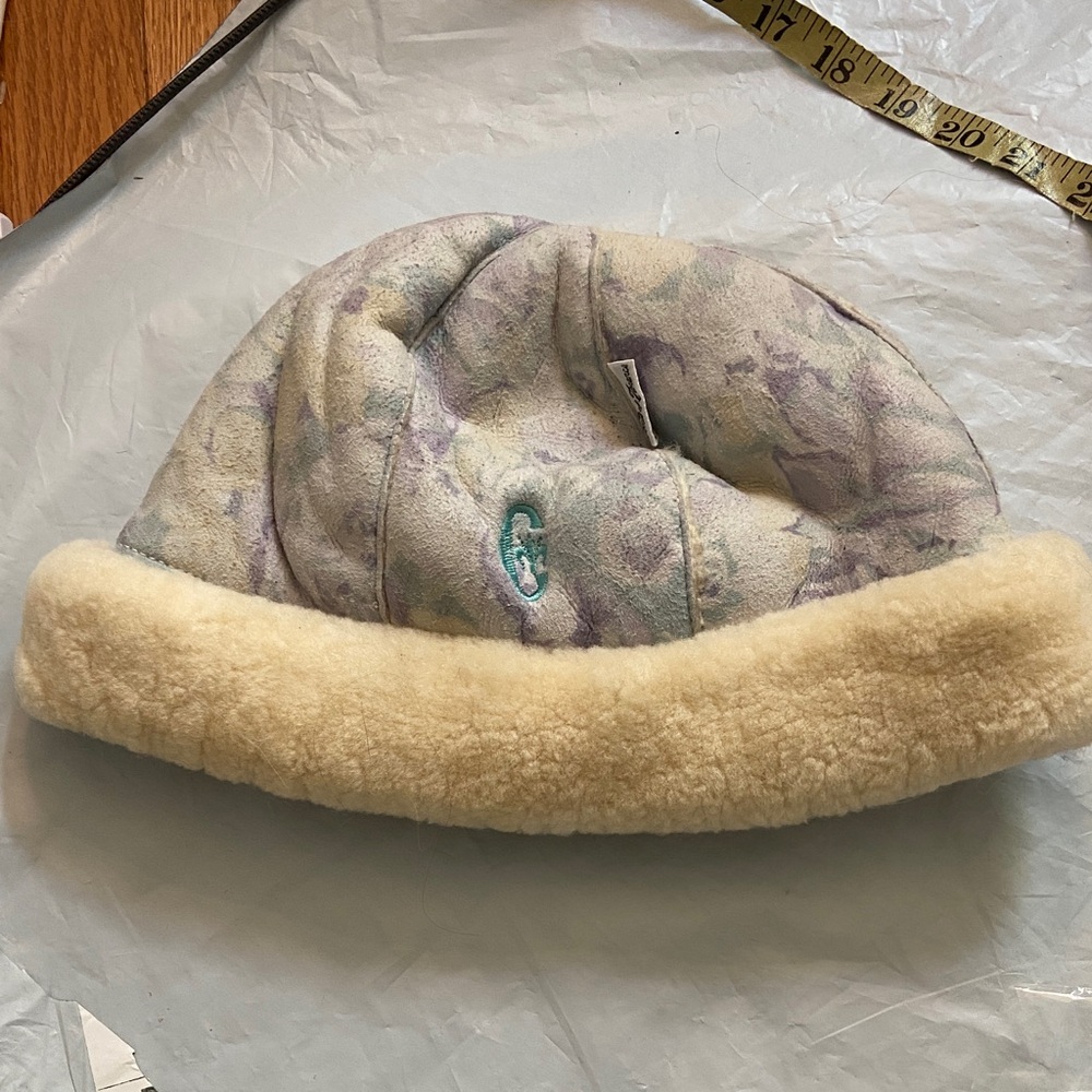 Vintage Conte of Florence Sheepskin Winter Hat with Cream Trim Med for Women